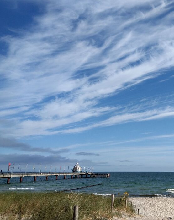 Strand mit Wolken - Kurztrip Ostsee
